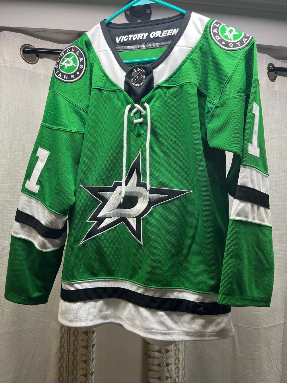 Dallas Stars Green Hockey Jersey with Number 11 Stankoven.